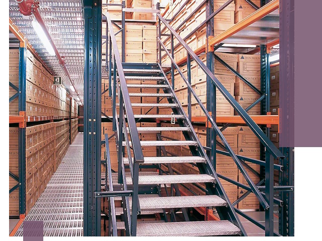 Лестницы складские прочные и безопасные под ключ в Домодедове