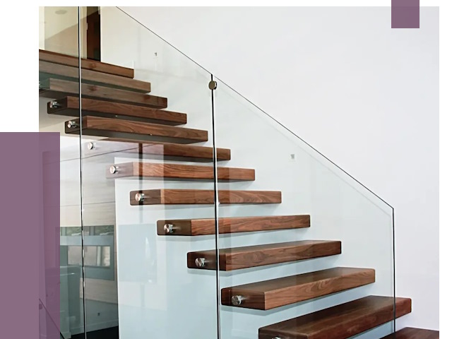 Стеклянные перила для лестницы в Домодедове от 15263 руб.