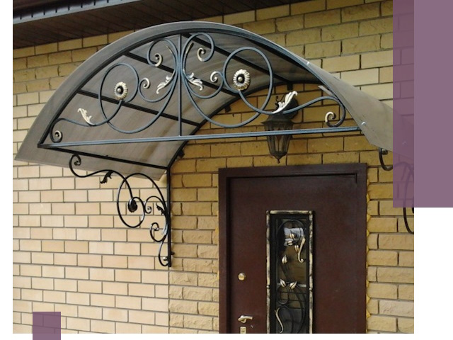 Изготовление козырьков из металла под ключ в Домодедове