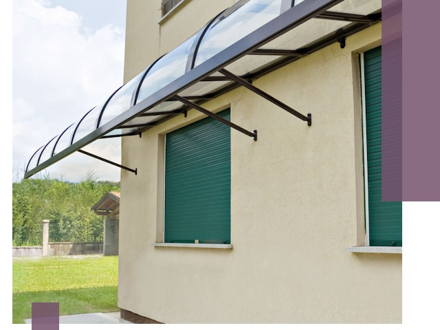 Козырьки над окнами в Домодедове — изготовление и монтаж по выгоде